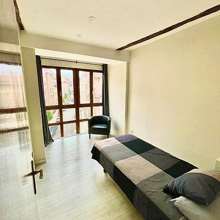 Paraguas Guesthouse Oviedo Zewnętrze zdjęcie