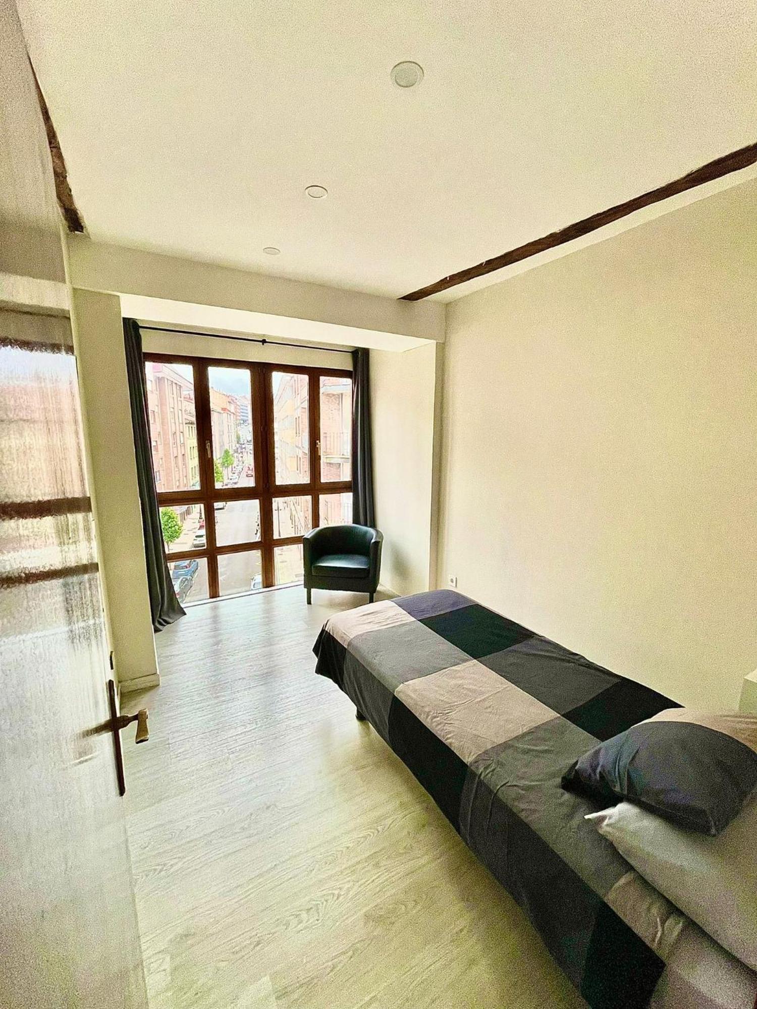 Paraguas Guesthouse Oviedo Zewnętrze zdjęcie